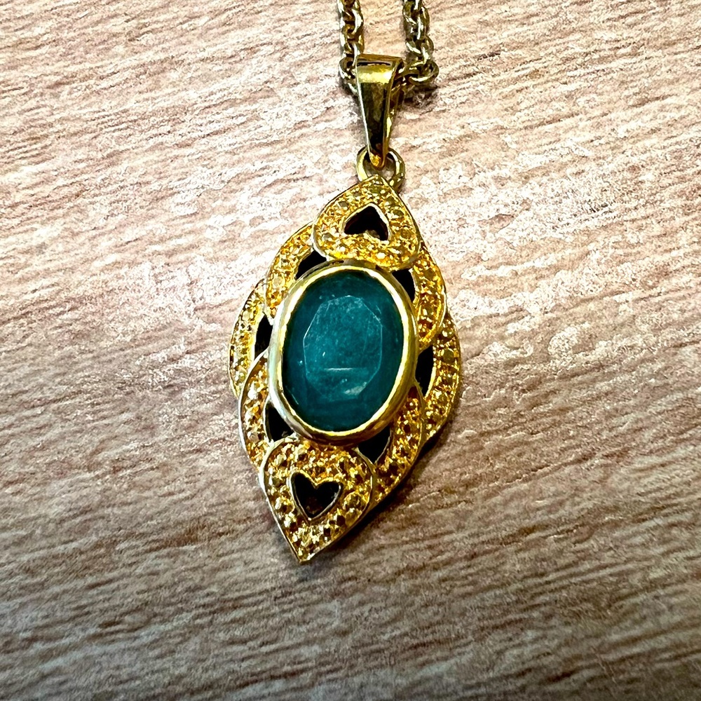 Malachite and gold necklace 10 inch chain with extender